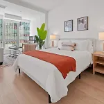 Stylish La Studio Prime Location In Wilshire Blvd