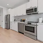 Stylish La Studio Prime Location In Wilshire Blvd